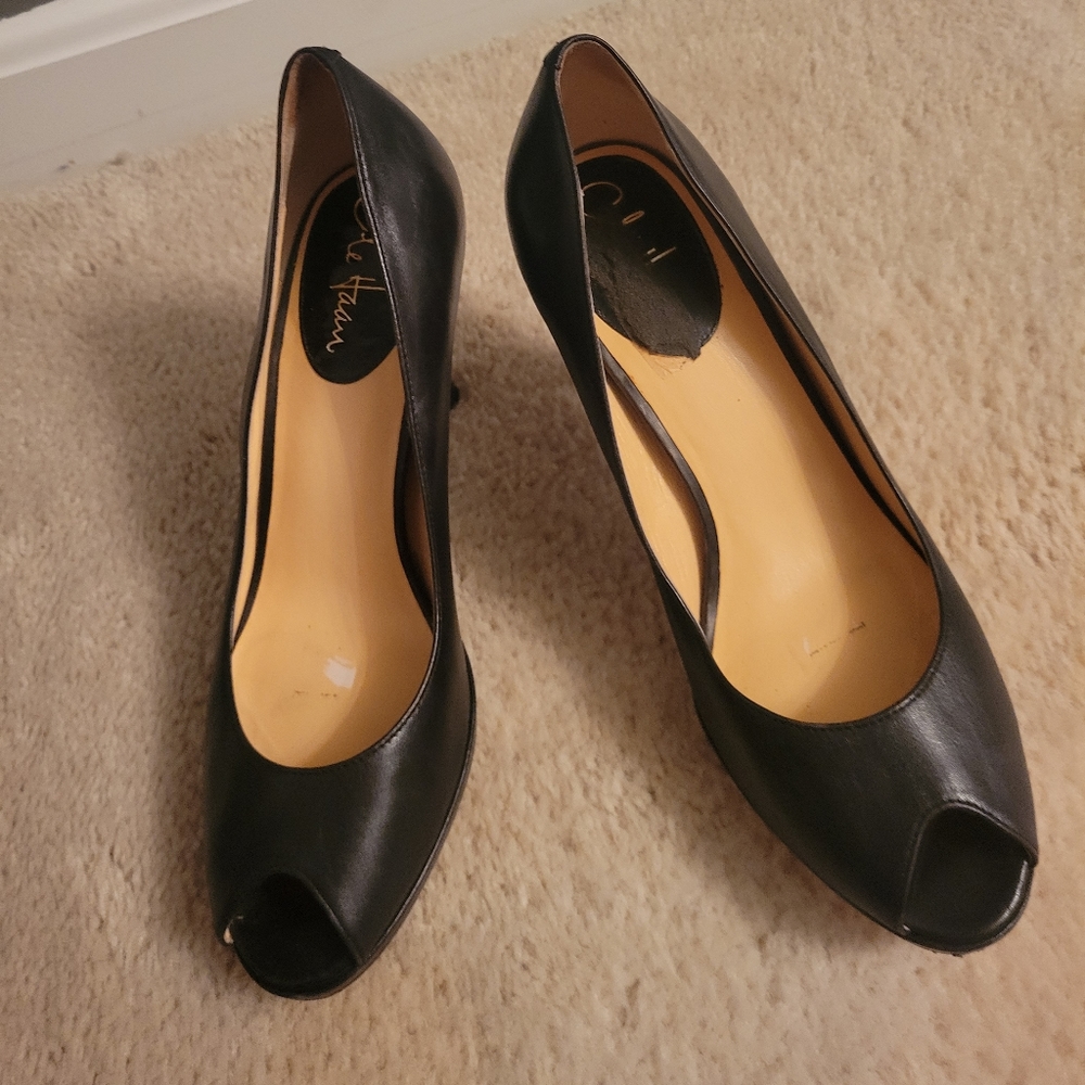 Cole Haan peep toe heel